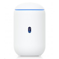 Ubiquiti Desktop 10G Cloud Gateway with integrated WiFi 7, PoE...